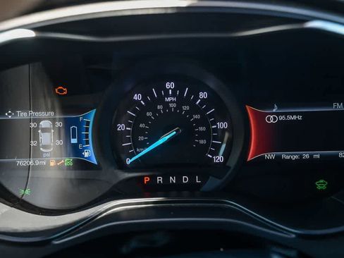 Used 2019 Ford Fusion SE FWD image 23