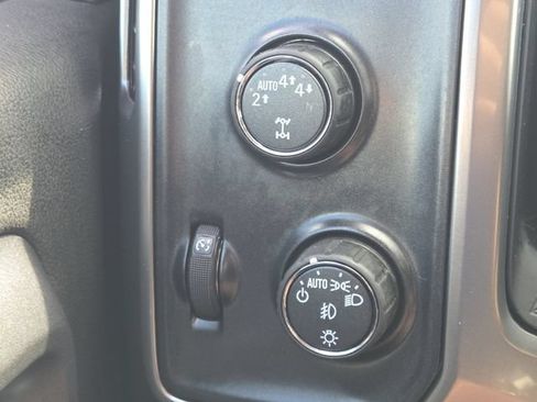 Used 2017 Chevrolet Silverado 1500 LT w/ All Star Edition AWD/4WD image 8