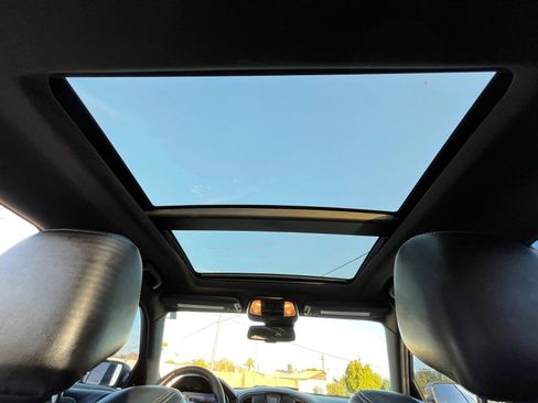 Used 2018 Chrysler 300 S w/ Safetytec Plus Group image 14