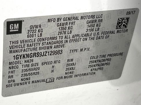 Used 2018 Cadillac XT5 Platinum w/ Driver Assist Package image 23