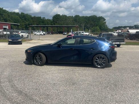 Used 2020 MAZDA MAZDA3 Hatchback FWD image 4