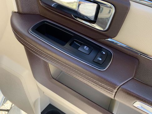 Used 2014 RAM 1500 Laramie w/ Convenience Group image 43