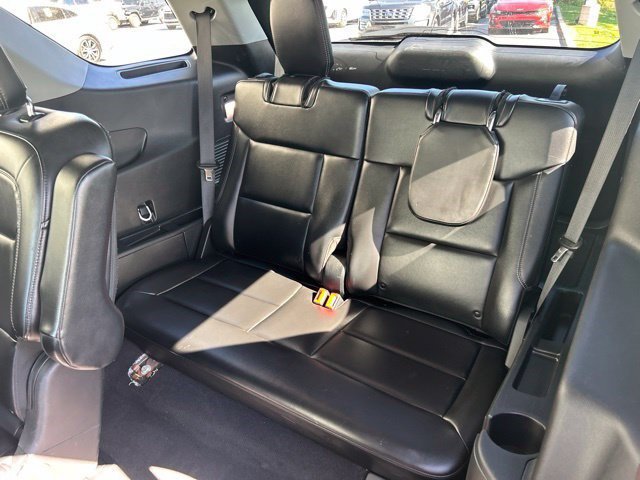 Used 2023 Ford Explorer XLT w/ Equipment Group 202A AWD/4WD image 41