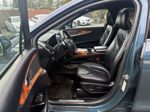 Used 2016 Lincoln MKX Reserve w/ Technology Package image 9