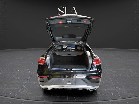 Used 2022 Mercedes-Benz GLC 300 4MATIC Coupe image 7