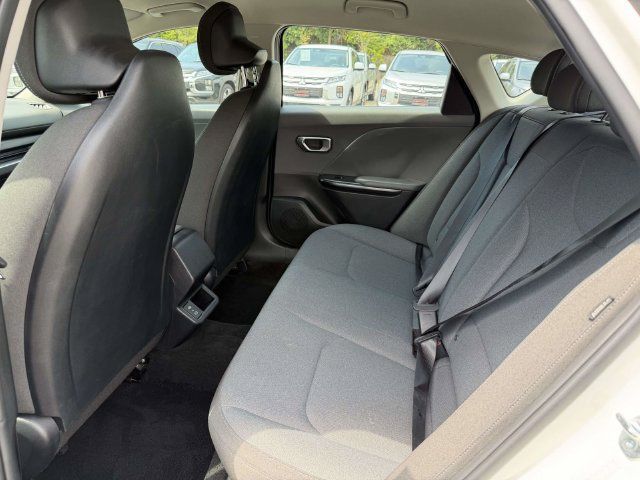 Used 2025 Kia K4 FWD image 15