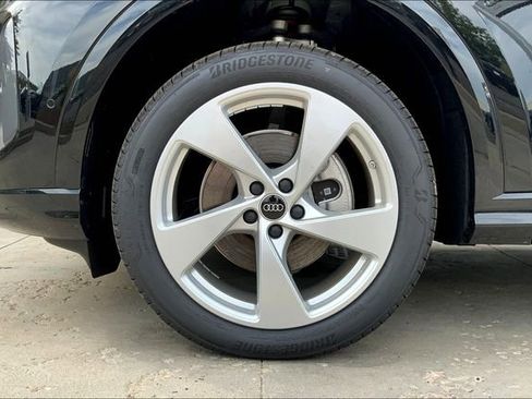 New 2025 Audi Q5 Premium Plus image 11