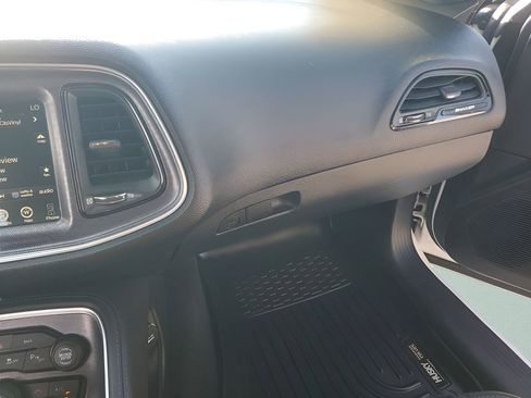 Used 2016 Dodge Challenger R/T Scat Pack image 11