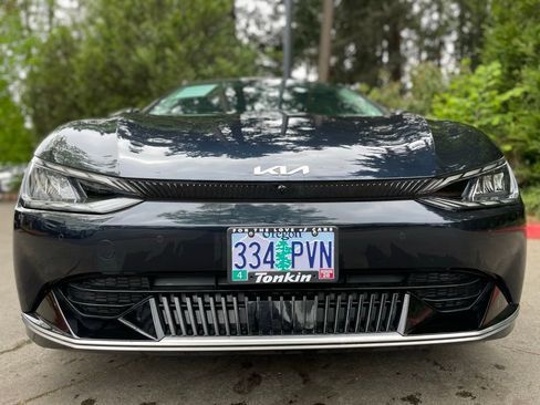 Used 2024 Kia EV6 Wind w/ Wind Technology Package AWD/4WD image 7