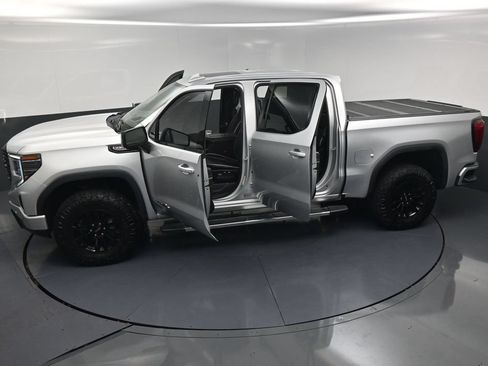 Used 2022 GMC Sierra 1500 AT4X AWD/4WD image 26