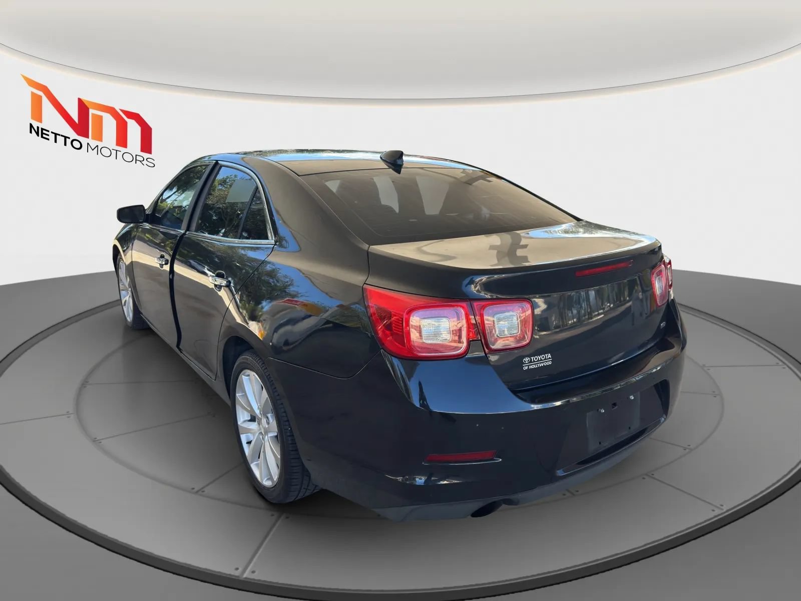 Used 2015 Chevrolet Malibu LTZ FWD image 3