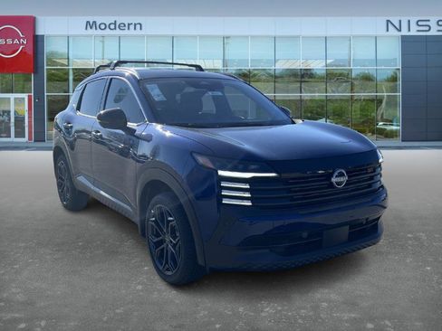 New 2026 Nissan Kicks SR image 3