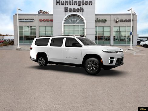 New 2026 Jeep Grand Wagoneer L Limited w/ Premium Group II image 10