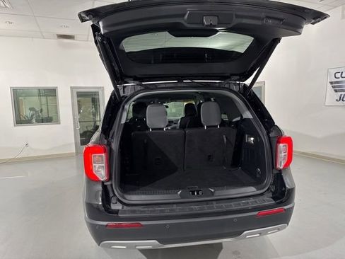 Used 2023 Ford Explorer XLT w/ Equipment Group 202A image 14