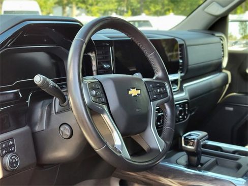 Used 2022 Chevrolet Silverado 1500 LTZ w/ LTZ Premium Package image 21