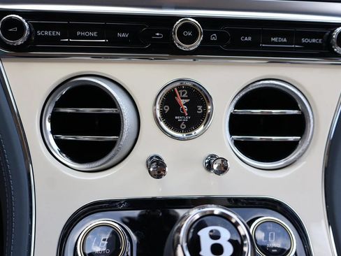 Used 2024 Bentley Continental GT AWD/4WD image 29