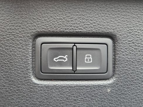 Used 2021 Audi Q7 2.0T Premium Plus w/ Premium Plus Package image 17