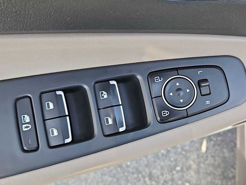 Used 2023 Hyundai Santa Fe SE AWD/4WD image 17