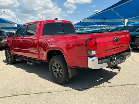 Used 2022 Toyota Tacoma SR5 RWD image 4