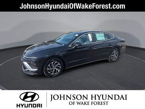 New 2026 Hyundai Sonata Blue FWD image 8