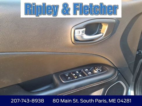 Used 2019 Jeep Compass Latitude w/ Popular Equipment Group image 11