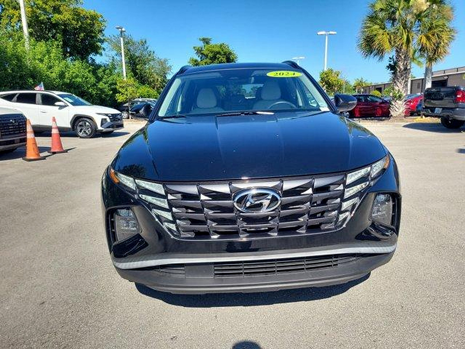 Used 2024 Hyundai Tucson SEL w/ Convenience Package FWD image 2