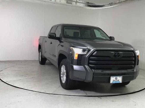Used 2023 Toyota Tundra SR5 w/ SR5 Premium Package AWD/4WD image 7