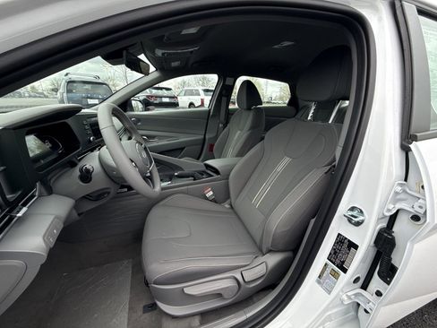 New 2026 Hyundai Elantra Sport FWD image 12