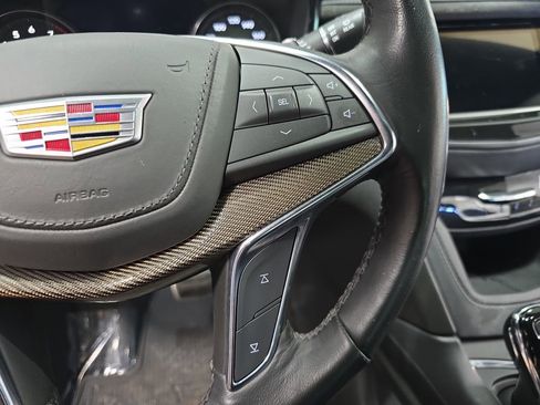 Used 2023 Cadillac XT5 Sportv w/ Platinum Package AWD/4WD image 18