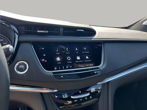 New 2026 Cadillac XT5 Sportv w/ LPO, Onyx Lite Package AWD/4WD image 39