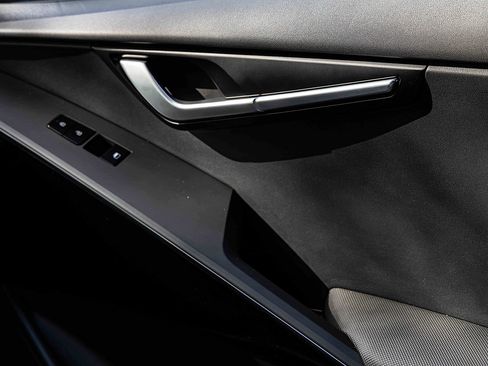 Certified 2024 Kia Niro Wind image 16