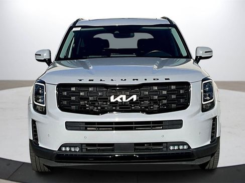 Used 2022 Kia Telluride SX w/ Nightfall Edition Package image 3