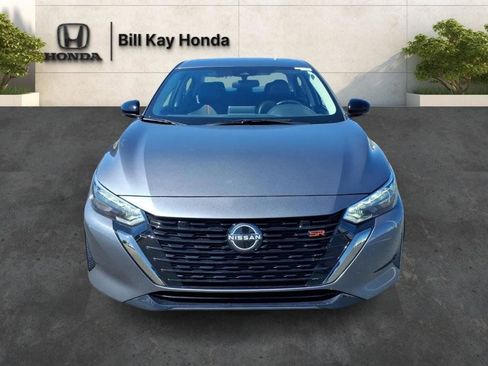 Used 2024 Nissan Sentra SR w/ SR Premium Package FWD image 9