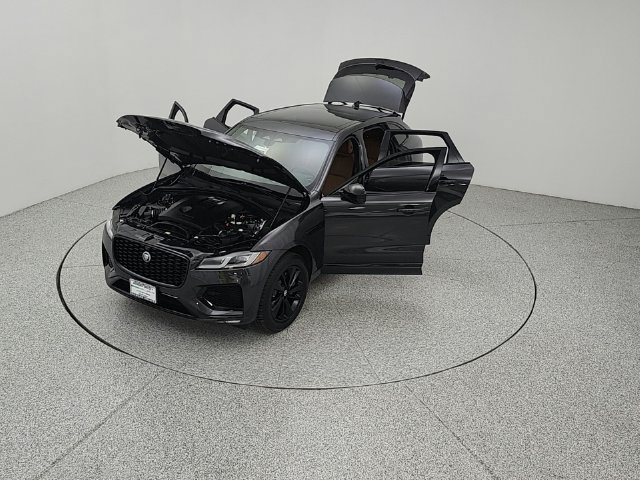 Certified 2026 Jaguar F-PACE R-Dynamic S AWD/4WD image 21
