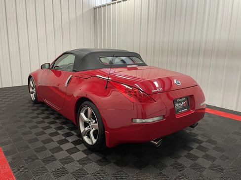 Used 2007 Nissan 350Z Enthusiast RWD image 6