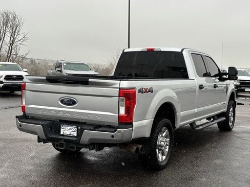 Used 2017 Ford F350 XLT w/ Camper Package image 5