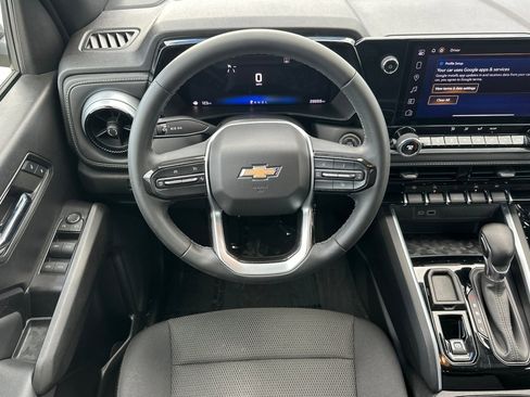 Used 2024 Chevrolet Colorado LT w/ LT Convenience Package image 13