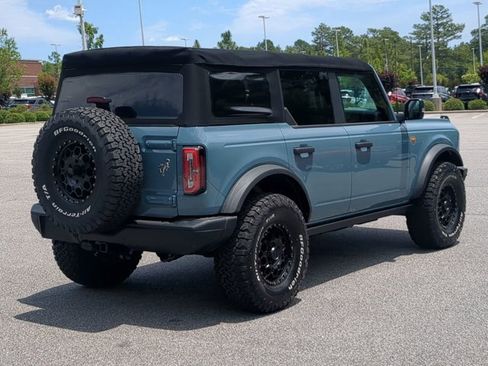 Certified 2022 Ford Bronco Badlands AWD/4WD image 4