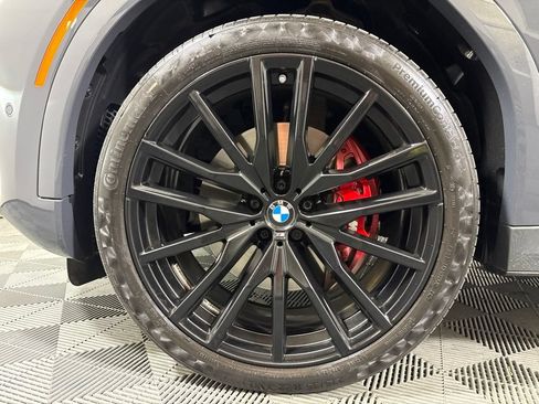 Certified 2026 BMW X6 xDrive40i w/ Executive Package AWD/4WD image 8
