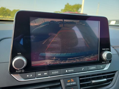 Used 2022 Nissan Altima 2.5 SR image 21