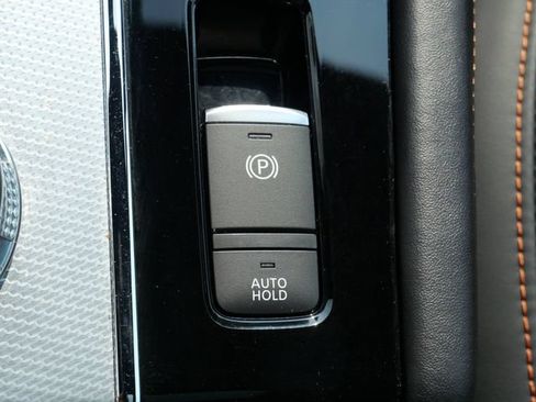 Used 2025 Mitsubishi Outlander SEL AWD/4WD image 26