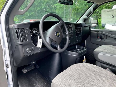 New 2026 Chevrolet Express 2500 w/ Enhanced Convenience Package RWD image 9
