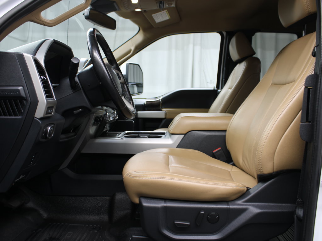 Used 2022 Ford F350 Lariat w/ Lariat Value Package AWD/4WD image 15