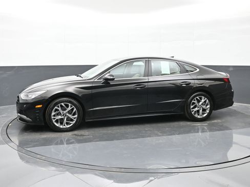 Used 2022 Hyundai Sonata SEL w/ Preferred Accessory Package image 5