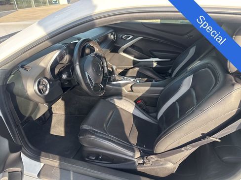 Used 2019 Chevrolet Camaro LT image 8