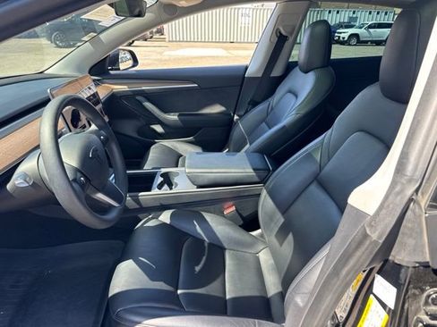 Used 2022 Tesla Model 3 RWD image 9