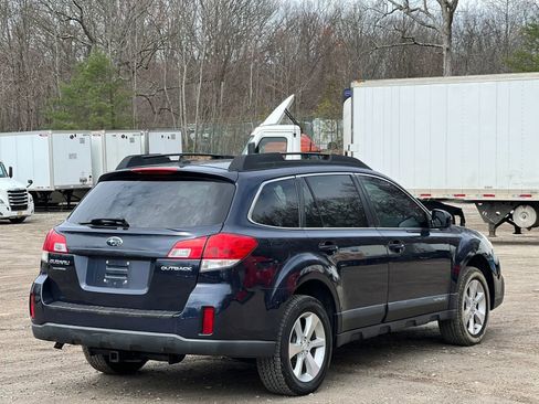Used 2013 Subaru Outback 2.5i Limited w/ Moonroof Pkg image 6