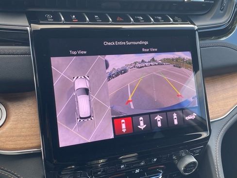 New 2025 Jeep Grand Cherokee L Summit image 3