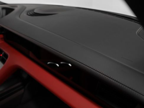 Used 2023 Porsche Taycan image 25