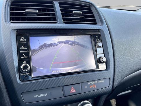 Used 2025 Mitsubishi Outlander Sport ES AWD/4WD image 28